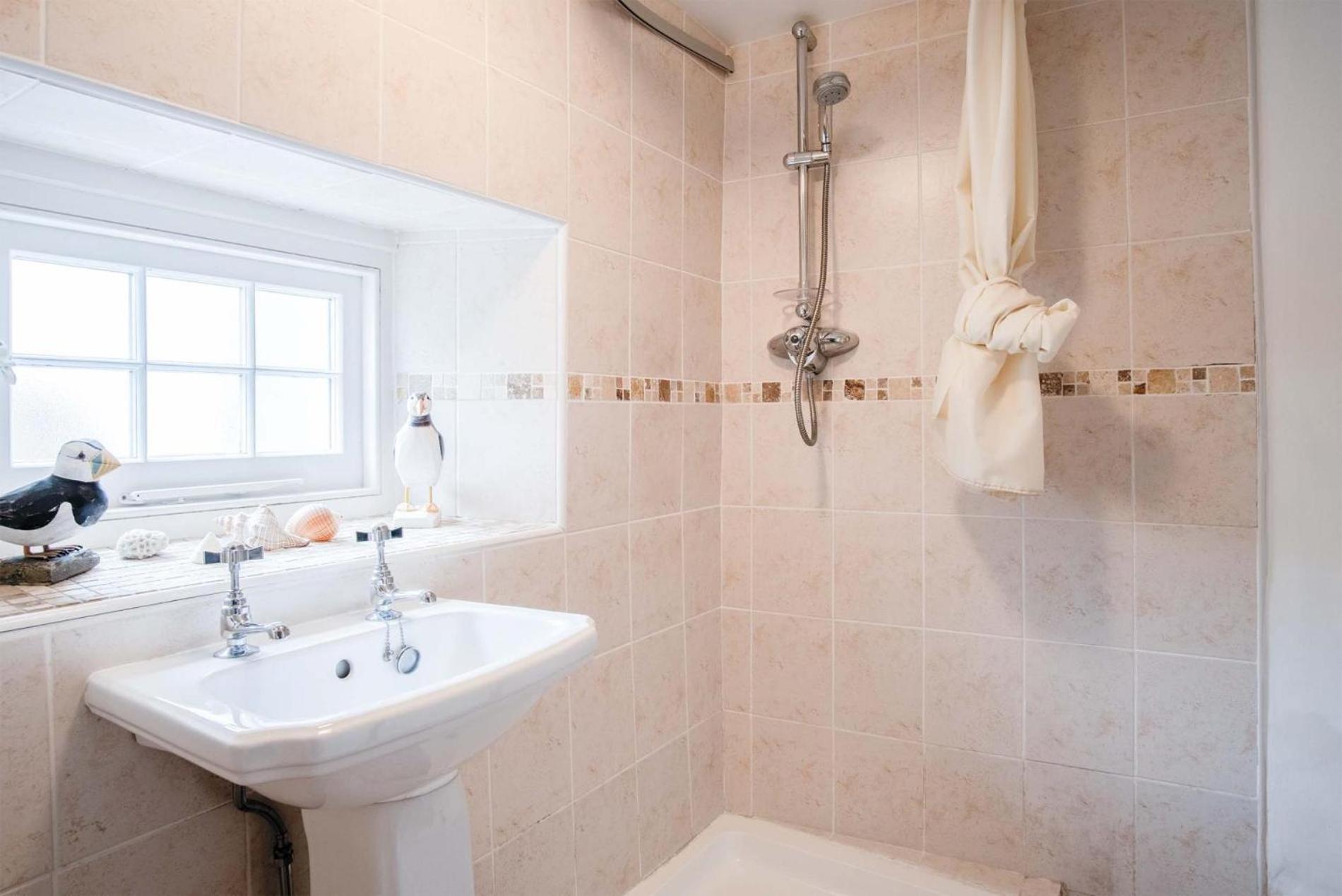 Hall House - 3 Bedroom Cottage - Saint Florence エクステリア 写真