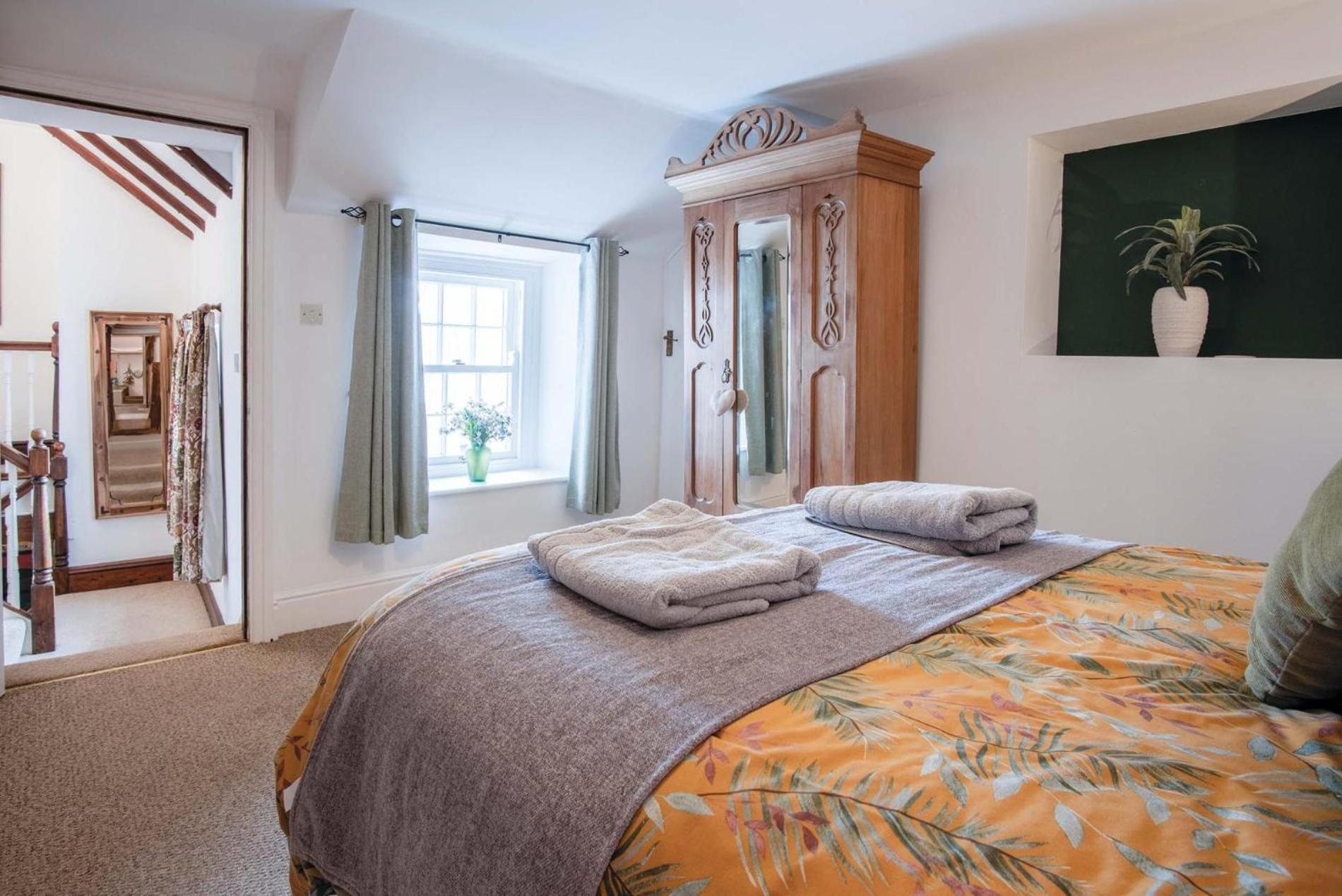 Hall House - 3 Bedroom Cottage - Saint Florence エクステリア 写真