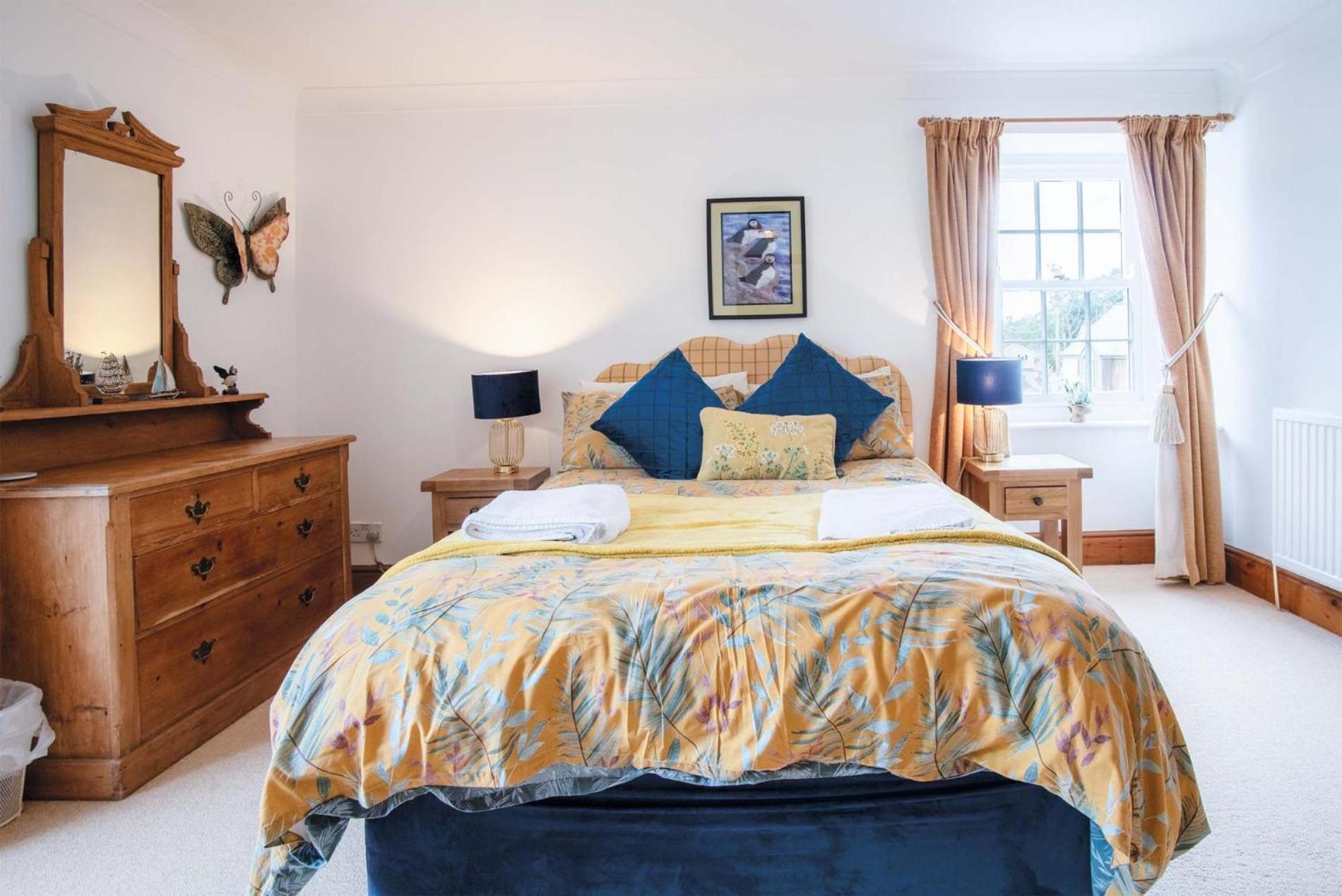 Hall House - 3 Bedroom Cottage - Saint Florence エクステリア 写真