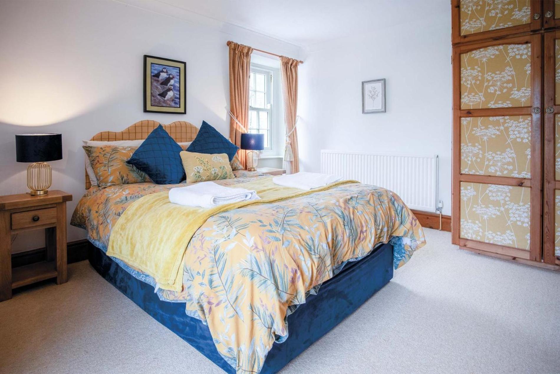 Hall House - 3 Bedroom Cottage - Saint Florence エクステリア 写真